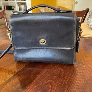 Vintage Coach Court crossbody bag